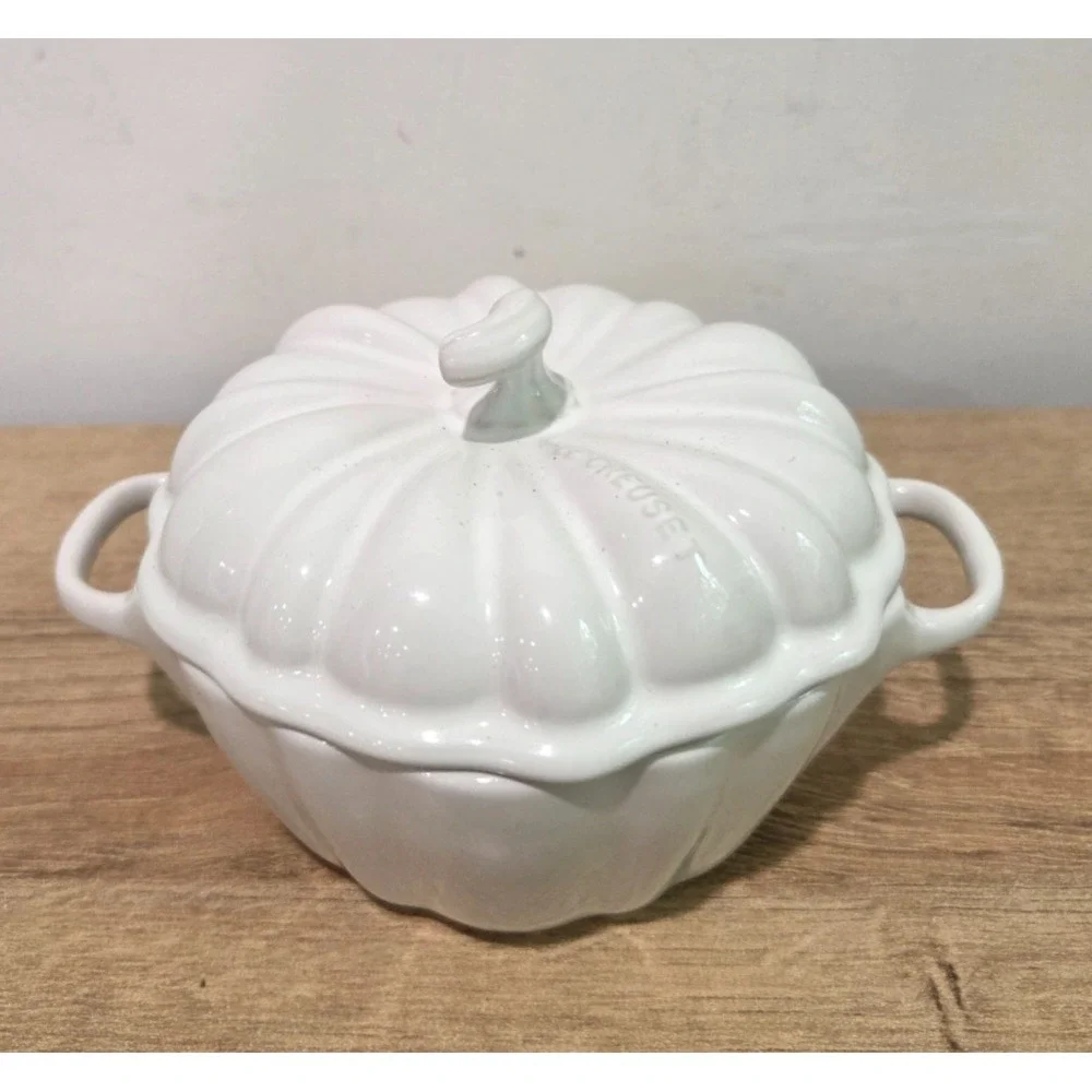 Le Creuset Petite Pumpkin Mini Cocotte Dish White Stoneware Fall 12oz